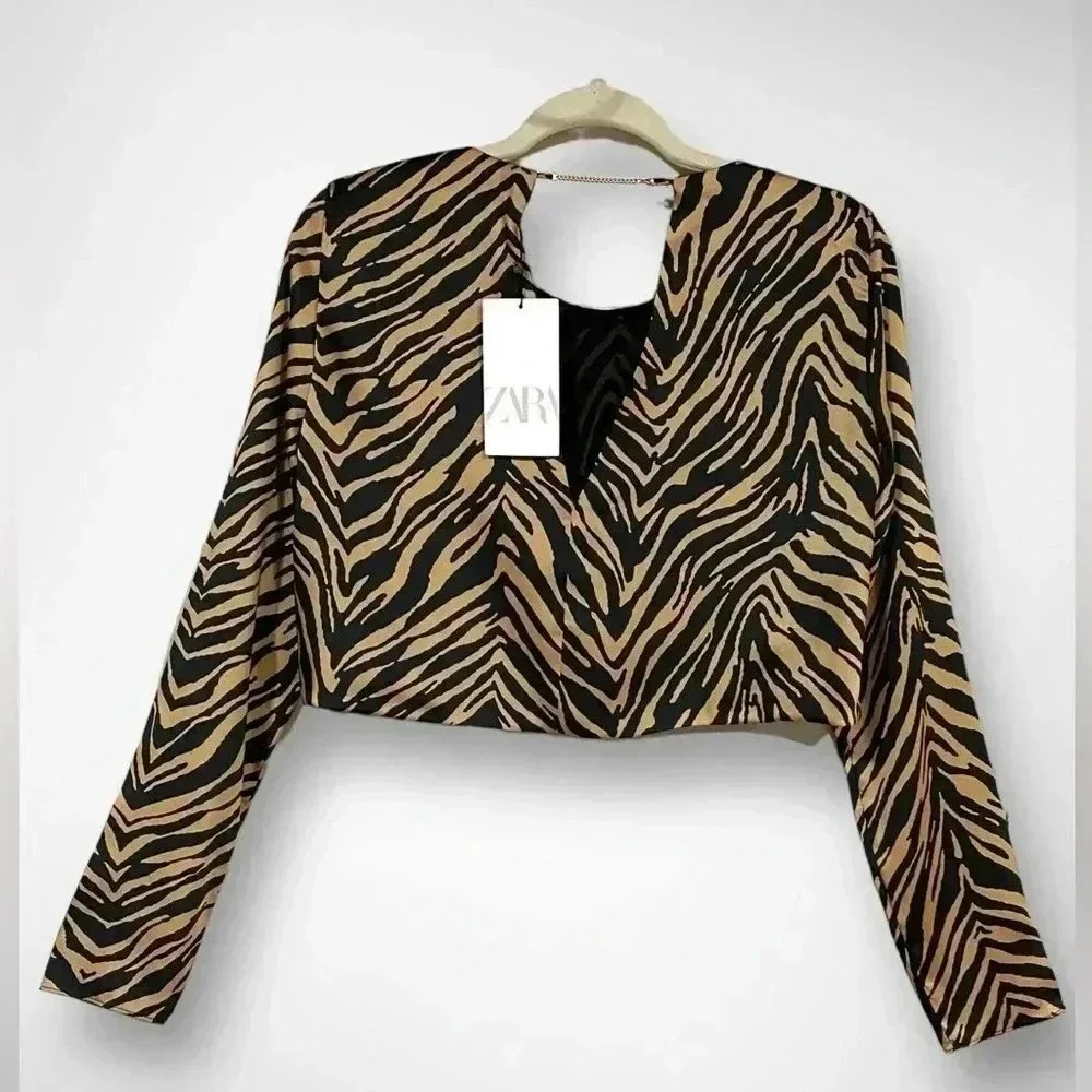 Zara Women's CropTop Blouse Black Brown Animal Print Back Chain Size Small - Picture 6 of 13